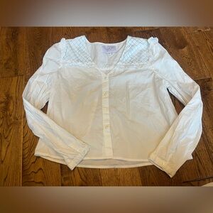 The Shirt by Rochelle Behrens White Button-Down Blouse with Light Blue Trim Sz M